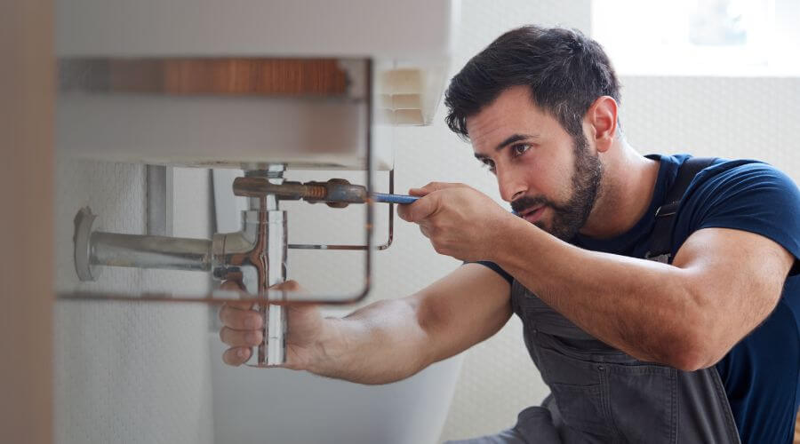 Sink pipe leak repair in Willard, NM